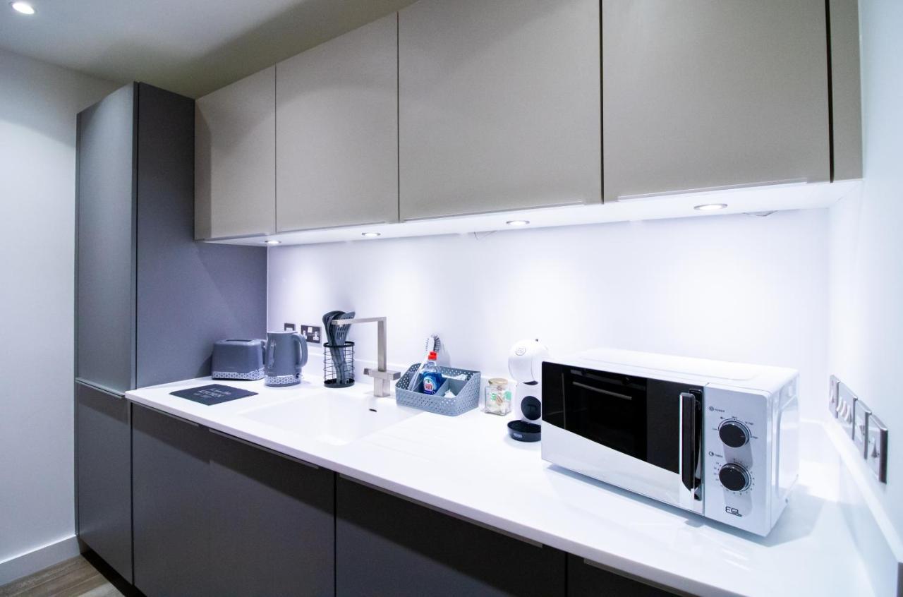 Beautiful Place - 2 Bedroom Apartment On Broad Street バーミンガム エクステリア 写真